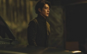 Gambarkan 4 Karakter Berbeda, Penampilan Kim Woo Bin di 'Alienoid' Tuai Sanjungan
