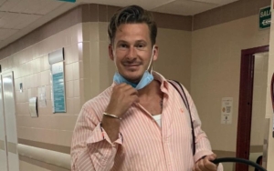 Lee Ryan Personil 'Blue' Ditangkap Usai Lakukan Kekerasan Pada Kru Pesawat