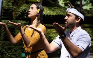 Anya Geraldine Jalani Ritual Melukat Bareng Pacar, Malah Banjir Komentar 'Log Out'
