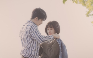 Kang Tae Oh Grogi Sentuh Wajah Park Eun Bin Saat Main Game Netflix