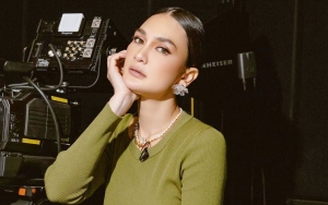 Luna Maya Rayakan Sederhana Ulang Tahun Sang Ibu, Wajah Tanpa Make Up Kece Banget
