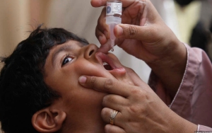 London Tawarkan Booster Vaksin Polio ke Anak-Anak Usai Banyak Virus Terdeteksi di Selokan Kota