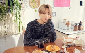 Kepulangan Jimin BTS ke Korea Tuai Sambutan Heboh, Outfit Ikut Ludes Terjual