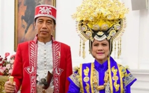 Iriana Jokowi Trending Topik, Outfit Saat Joget di HUT RI ke-77 Slay Abis