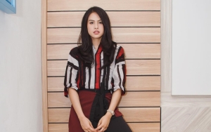 Maudy Ayunda Cantik Bak Putri Kerajaan, Nyanyi Lagu Buat Jesse Choi di Konser Perdana?