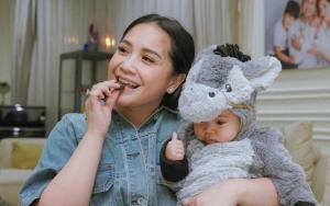 Nagita Slavina Beber Alasan Kerap Dandani Rayyanza dengan Kostum Unik, Ada Asal-Usulnya?