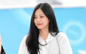 Jennie BLACKPINK Pakai Celana Tak Dikancing, Ciptakan Tren Baru?