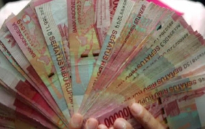 Pemerintah Siapkan BLT Apabila Harga Pertalite-Solar Naik, Pakar Nilai Rp 200 Ribu Cukup