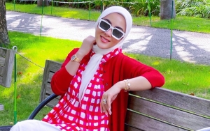 Syahrini Pamer OOTD Harga Selangit, Baju Malah Dituding KW Gegara Perbedaan Ini