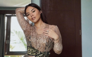 Shafa Harris Cantik Badass dengan Rambut Merah, Aksi Jalan di Red Distrik Amsterdam