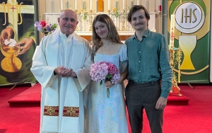 Aktor 'Game of Thrones' Jack Gleeson Resmi Nikahi Aktris Roisin O'Mahony