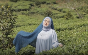 Evie Tamala Lama Tak Terdengar Kabar, Postingan Instagram Isyaratkan Sakit?