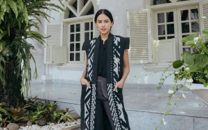 Maudy Ayunda Kenakan Gaun Pesta Berani di Pernikahan Sahabat, Alas Kaki Bikin Salfok