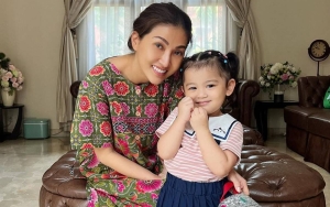 Sarwendah Sampai Speechless, Drama Kuncir Rambut Si Putri Bungsu Sebelum Sekolah Bikin 'Emosi'