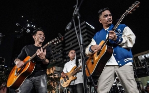 Ariel NOAH Tampil Dadakan Bareng Enda Ungu, Promosikan Konser DekadeXperience