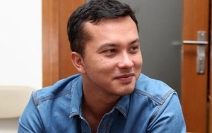 Alasan Nicholas Saputra Tak Tergoda Umbar Kehidupan Pribadi, Beda Cerita Jika Punya Pasangan?