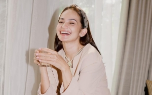 Sampai Melongo, Reaksi Para Bule Saat Lihat Enzy Storia Catwalk di NYFW Tuai Sorotan