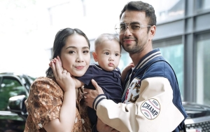 Raffi dan Nagita Bagi-Bagi Dolar Saat Berangkat Ke New York, Nominal Gak Tanggung-tanggung?
