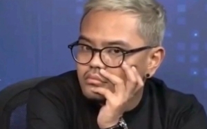 Coki Pardede Baca Buku 'Cara Menjadi Sesat' Justru Tuai Reaksi Tak Terduga