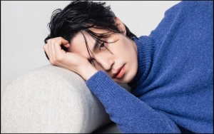 Lee Dong Wook Sukses Permalukan 'Fans' yang Kirim Pesan Kasar Kepadanya