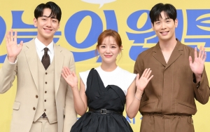  Meski Raih Rating Rendah, Kim Sejeong Cs Sebut 'Today's Webtoon' Projek yang Bermakna