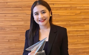 Prilly Latuconsina Bikin Histeris Bakal Ngajar di UGM, Pujian dari Guru Tampan Bikin Salfok