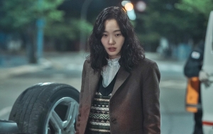 'Little Women' Bikin Syok Isyaratkan Kim Go Eun Bunuh Orang, Kerasukan Anggrek?