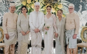 Biasa Cool Misterius, Momen Ayah Maudy Ayunda Pegangi Gaun Putri Kedua Bikin Terenyuh