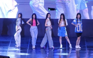 Tampil Energik di Festival Kampus, NewJeans Dijuluki 'National Younger Sister Group'