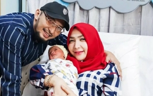 Suami Roro Fitria Malah Bingung Ditanya Tanggal Lahir Sang Anak, Pengakuan Ini Bikin Curiga