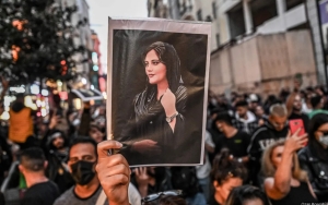 Iran Putus Akses Internet Bendung Gelombang Protes Buntut Kematian Mahsa Amini