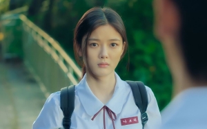 '20th Century Girl' Pamerkan Kisah Cinta Segitiga Anak SMA, Jarak Usia Asli Kim Yoo Jung Cs Jauh!