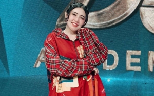 Ekspresi Via Vallen Disorot Kala Rizky Billar Disebut Lakukan KDRT Pada Lesti Kejora