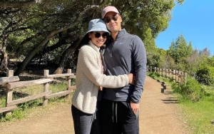 Maudy Ayunda Kalem Diisukan Hamil Calon Anak Jesse Choi, Potret Pakai Dress Batik Cantik Flawless