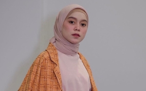 Potret Lesti Kejora Kenakan Penyangga Leher Beredar Usai Dikabarkan Kemungkinan Pita Suara Rusak