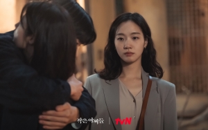 Kim Go Eun Umbar Kondisi Menyedihkannya di Lokasi 'Little Women'