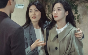 Tak Ditayangkan, Momen Kim Go Eun Suapi Nam Ji Hyun Saat Syuting 'Little Women' Auto Disorot