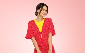 Diduga Bestie Istri Sah RD, Luna Maya Trendy Pakai Celana Robek Harga Selangit di Konser BTS