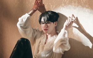 Ukuran Dompet Jungkook BTS Yang Terlalu Besar Jadi Sorotan