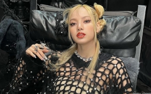 Lisa BLACKPINK Pamer Potret Cantik Pakai Kalung Unik Seharga Rp 4 Miliar