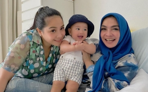 Rieta Amilia Pamer Senyuman Bahagia Atas Pencapaian Bisnis Fashion Gigi yang Tembus di JFW 2023