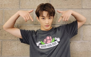 Mark NCT 127 Kembali Ngode Suka 'Mata-Matai' Fans di Twitter