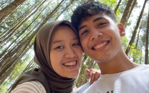 Detik-Detik Bintang Emon Prank Istri Dengan Aksi Tercekik, Reaksi Kesalnya Disorot