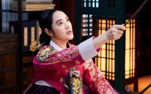 'Under The Queen's Umbrella' Ikut Dikritik Para Sejarawan Korea Selatan