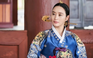 'Under the Queen's Umbrella' Dikritik Gunakan Kata Dari Drama Sejarah Tiongkok