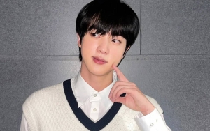 Kaya Raya, Jin BTS Justru Hobi Pakai Celana yang Sama Sampai Bolong