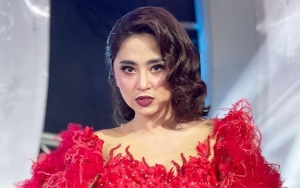 Emosi Dewi Persik Kembali Memuncak Usai Seorang Pria 'Peci Merah' Diduga Ikutan Nyiyiri Dirinya