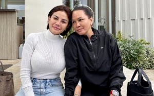 Selalu Membela, Fitri Salhuteru Miliki Pandangan Beda Soal Karakter Nikita Mirzani