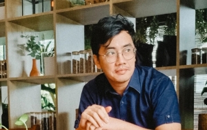 Dennis Adhiswara 