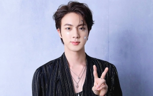 Stok Album Jin BTS 'The Astronaut' Sudah Habis, Fans Khawatir Berefek ke Penjualan Minggu Pertama